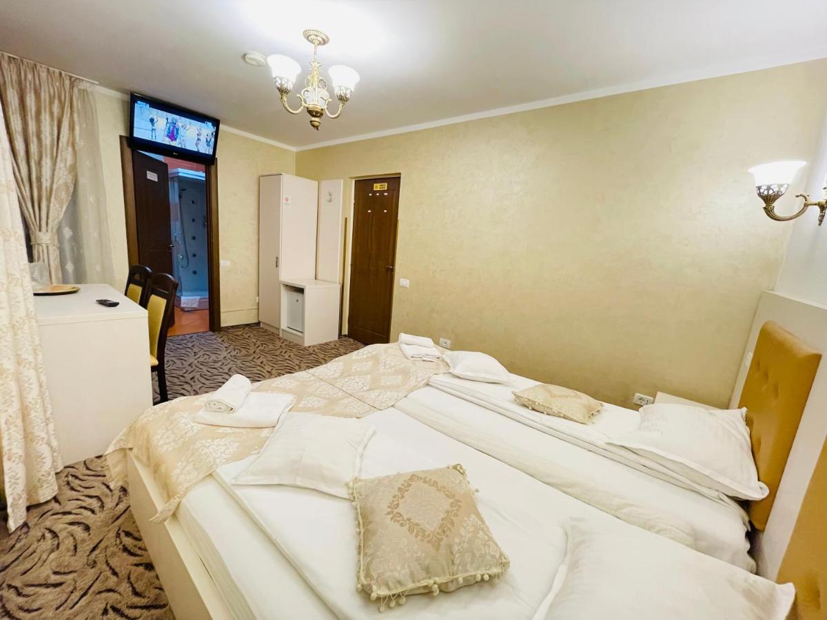 Pensiunea Ianis Piatra Neamţ Exterior foto